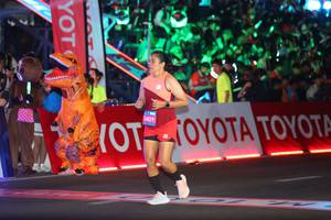 BIB: 829
                            <button type="button" onclick="openModal(23181331)" class="btn btn-primary btn-sm float-right btn-popup" data-toggle="modal" data-target=".modal-high-quality">
                        <i class="fas fa-shopping-cart"></i> Add to Cart
                    </button>
                                            <button type="button" onclick="isThisMe(23181331, true)" class="btn btn-success btn-sm float-right btn-popup btn-isme hidden" data-toggle="tooltip" data-placement="bottom" title="นี่คือรูปของคุณใช่ไหม คลิกที่นี่เพื่อเอาเข้าอัลบั้ม">
                        <i class="fas fa-plus"></i> Add to album
                    </button>
                    <button type="button" onclick="isThisMe(23181331, false)" class="btn btn-warning btn-sm float-right btn-popup btn-isnotme hidden">
                        <i class="fas fa-ban"></i> Remove from album
                    </button>